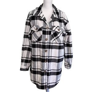 Love Tree Black White Long Sleeve Button Front Shacket with Pockets M